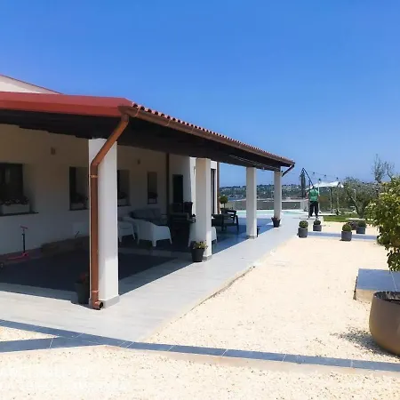 Villamuri 펜션 *
